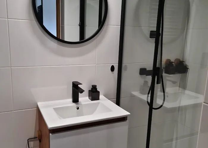 Apartament Przy Teatralce Dabrowskiego 30a With Balcony And Free Parking * Πόζναν